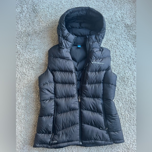 Eddie Bauer Charcoal Quilted Hooded Vest - Picture 1 of 8